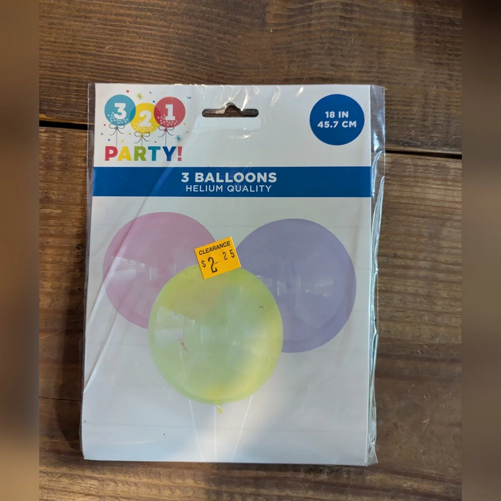 11 PC Unicorn Rainbow Party Supplies, New (Tablecloths,‎ Topper, Balloons)